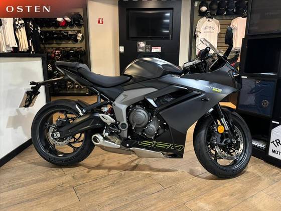 TRIUMPH DAYTONA 660 TRIUMPH DAYTONA 660